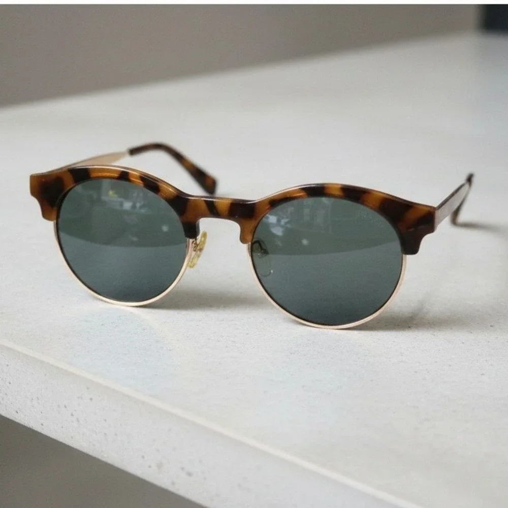 Tortoise Shell Round Clubmaster Sunglasses, Gold Trim, Green Lens, Retro Shades